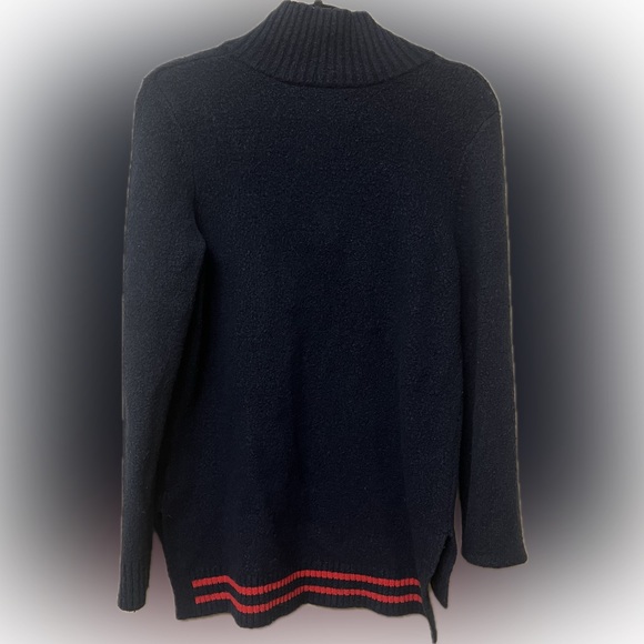 Tommy Navy blue base Buffalo plaid. Zip up H & Cursive logo - Picture 3 of 3